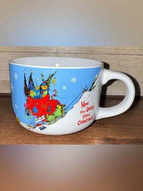 Cute 🥰 Dr. Seuss Grinch Sleigh & Cindy Lou Mug How The Grinch Stole Christmas!